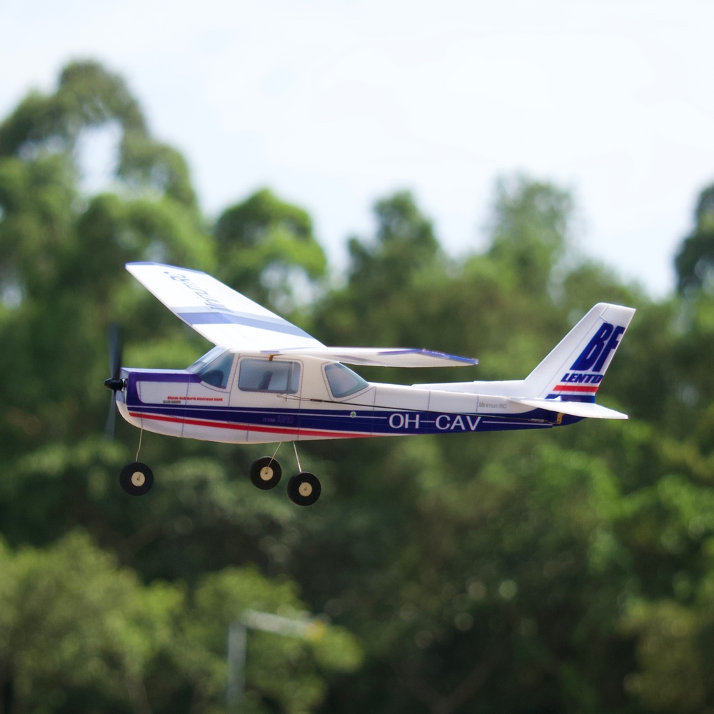 MinimumRC Plane Kit Blue Cessn - Kids Outdoor Vehicles 评论和价格